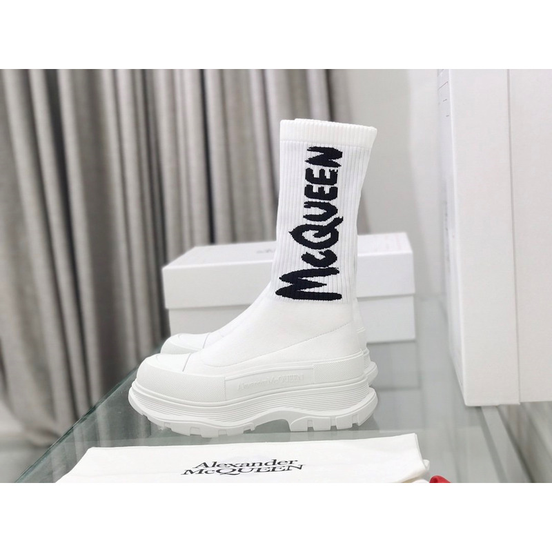 Alexander Mcqueen Graffiti Knitted Tread Slick Boots All White