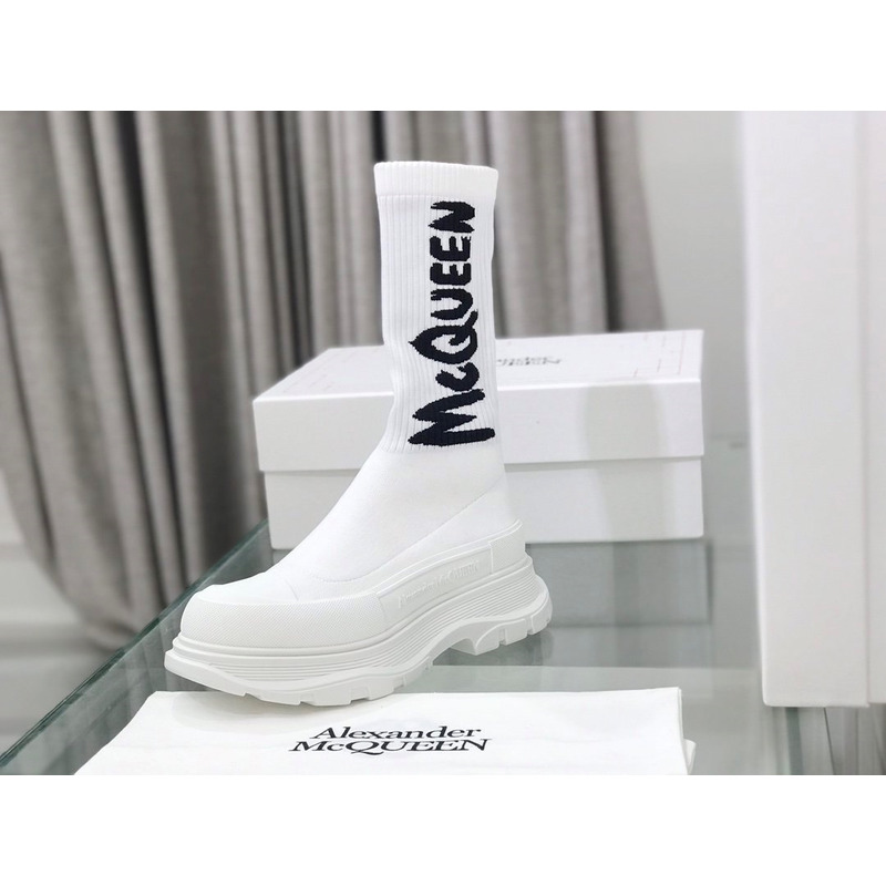 Alexander Mcqueen Graffiti Knitted Tread Slick Boots All White