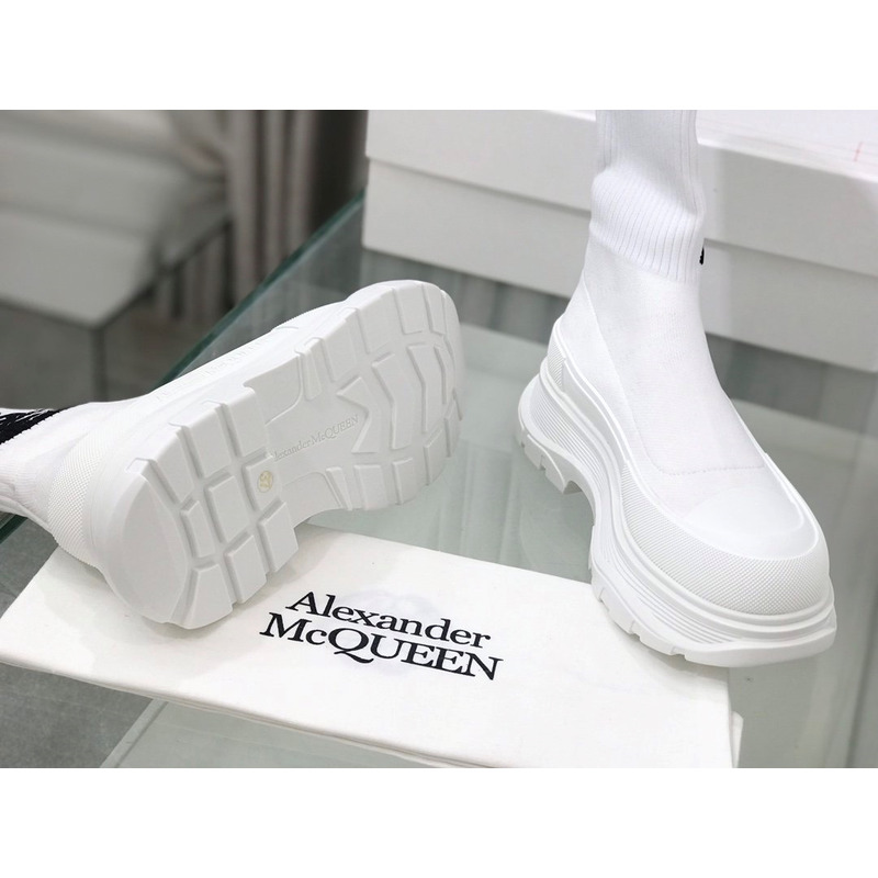 Alexander Mcqueen Graffiti Knitted Tread Slick Boots All White