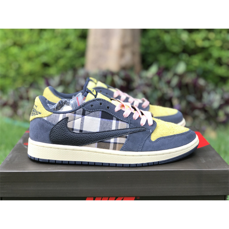 Nike SB Dunk Travis Scott sneakers in Dark Blue