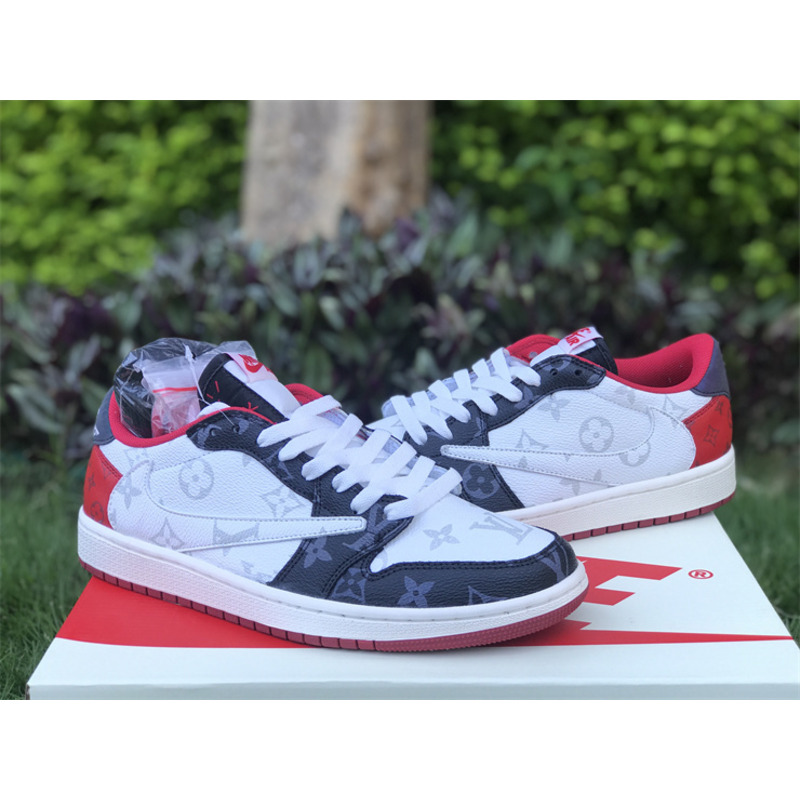 Nike Jordan 1 Low Travis Scott in  Black Red