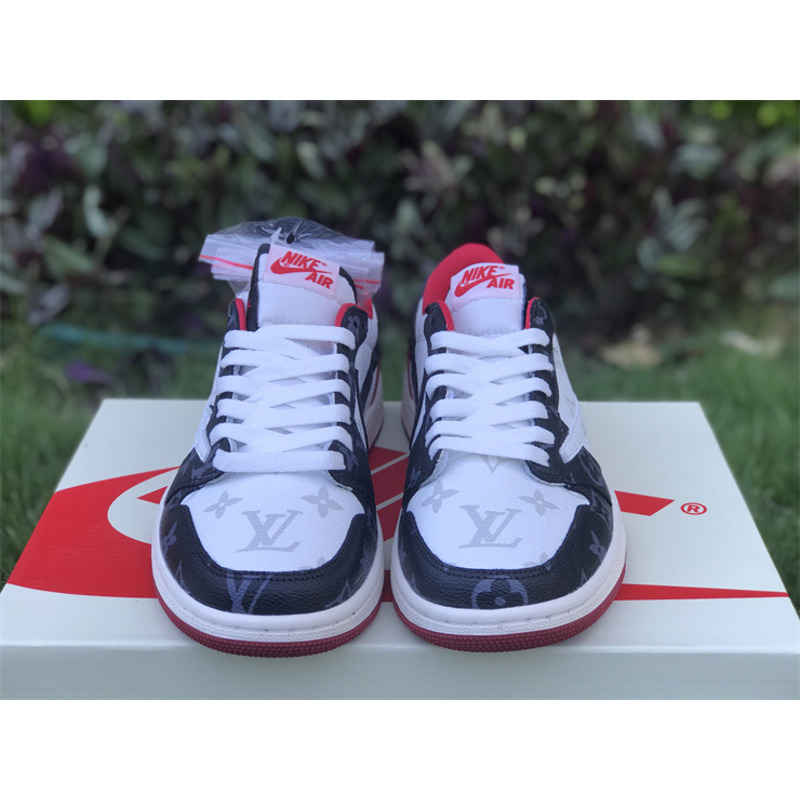 Nike Jordan 1 Low Travis Scott in  Black Red