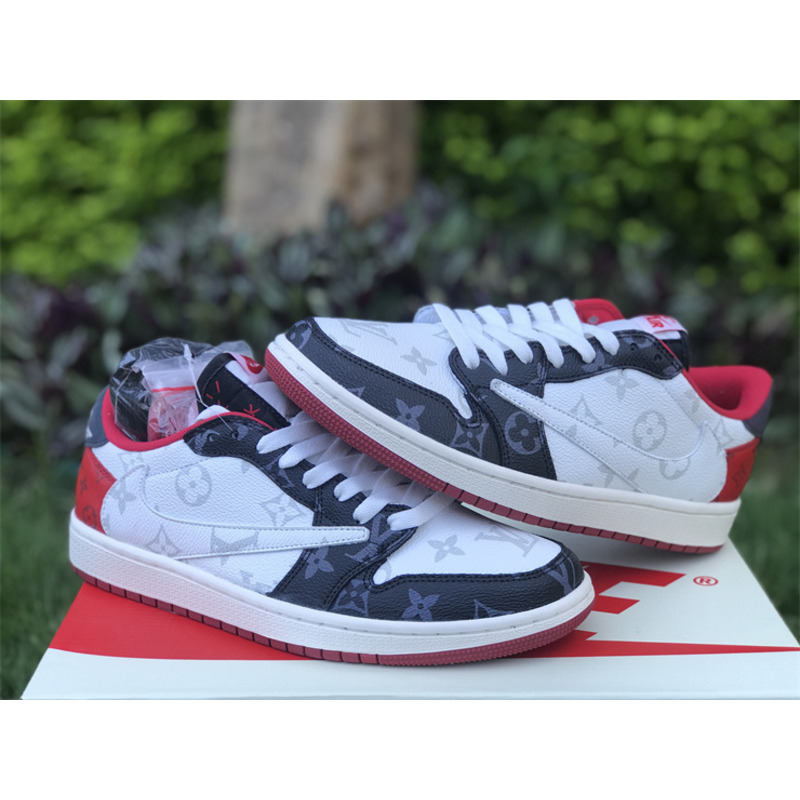 Nike Jordan 1 Low Travis Scott in  Black Red