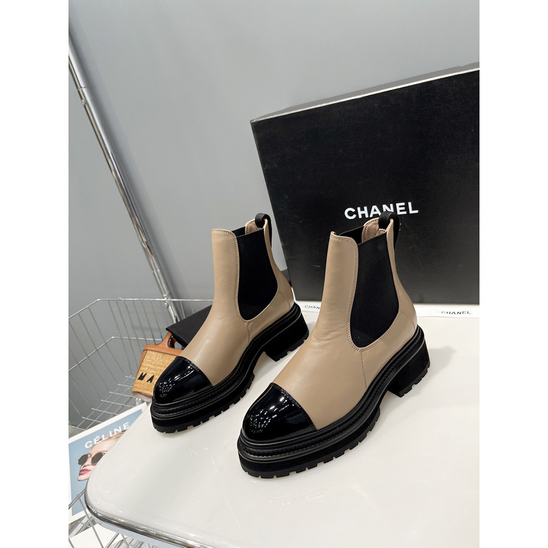 Ch*el plain elegant style logo boots brown