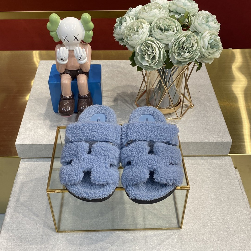 H**mes chypre shearling sandal haze blue