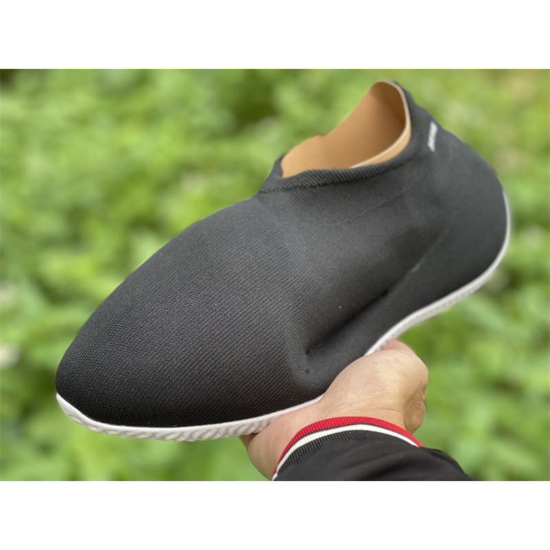 Ad*s yeezy knit runner black