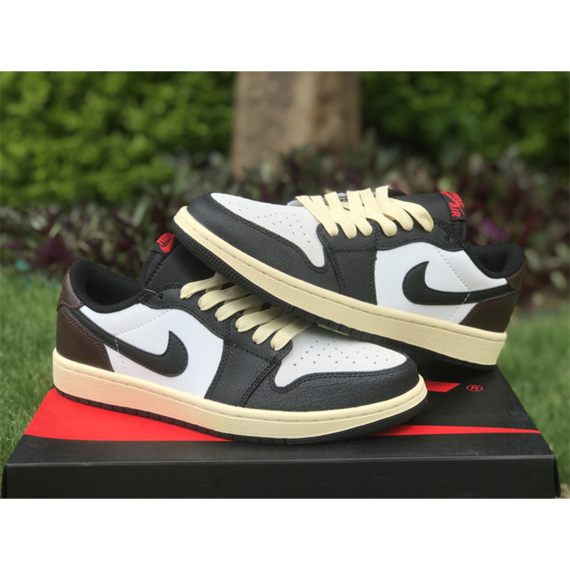 Jordan Air Jordan 1 Low Sneakers Mocha