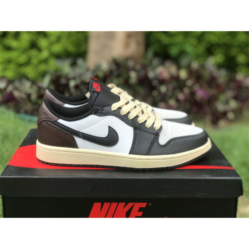 Jordan Air Jordan 1 Low Sneakers Mocha