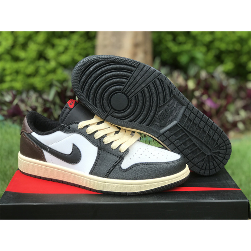 Jordan Air Jordan 1 Low Sneakers Mocha