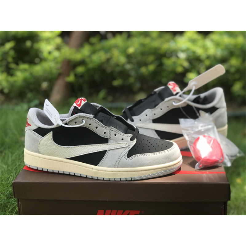 Jordan 1 Low Reverse Mocha Travis Scott