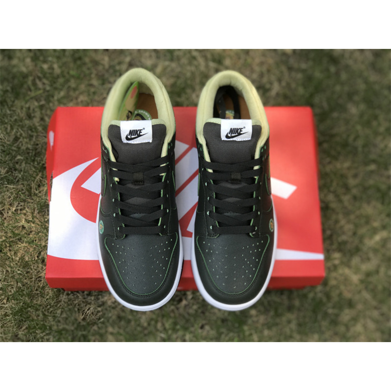 Nike Dunk Low Avocado Sneakers Olive Green