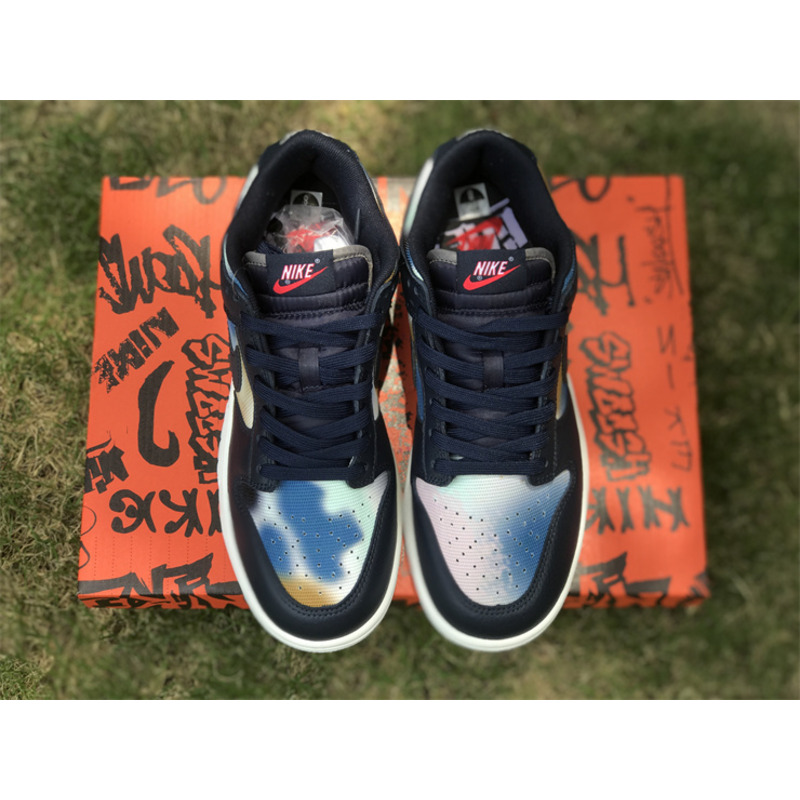 Nike Dunk Low Graffiti Navy