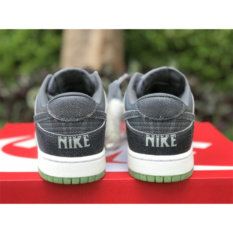 Nike Dunk Low Iron Grey