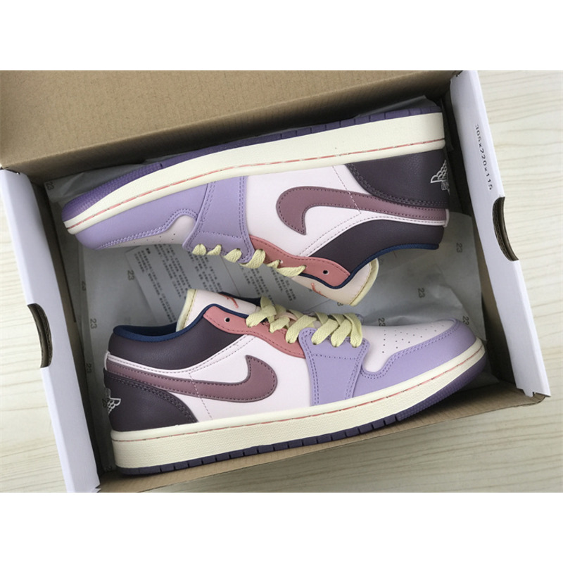 WMNS Air Jordan 1 Low SE ''Mismatched - Purple Magenta''