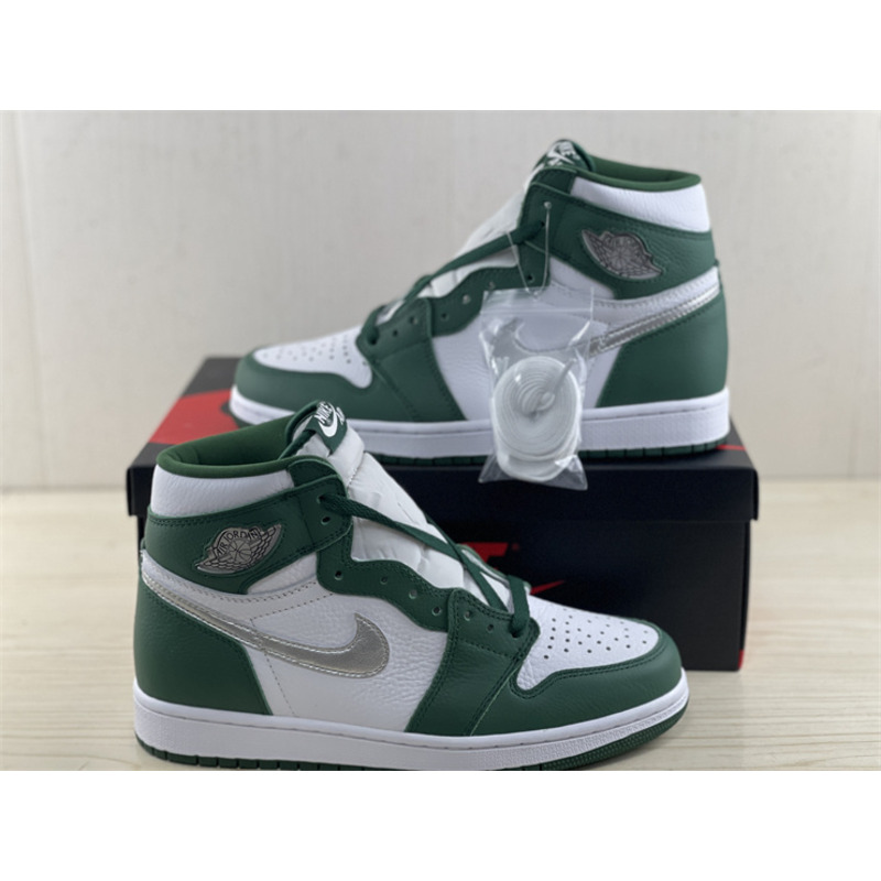 Air Jordan 1 OG Gorge Green