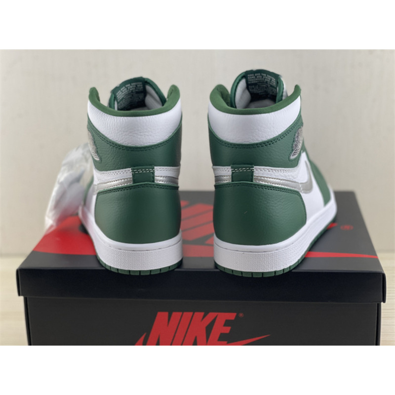 Air Jordan 1 OG Gorge Green