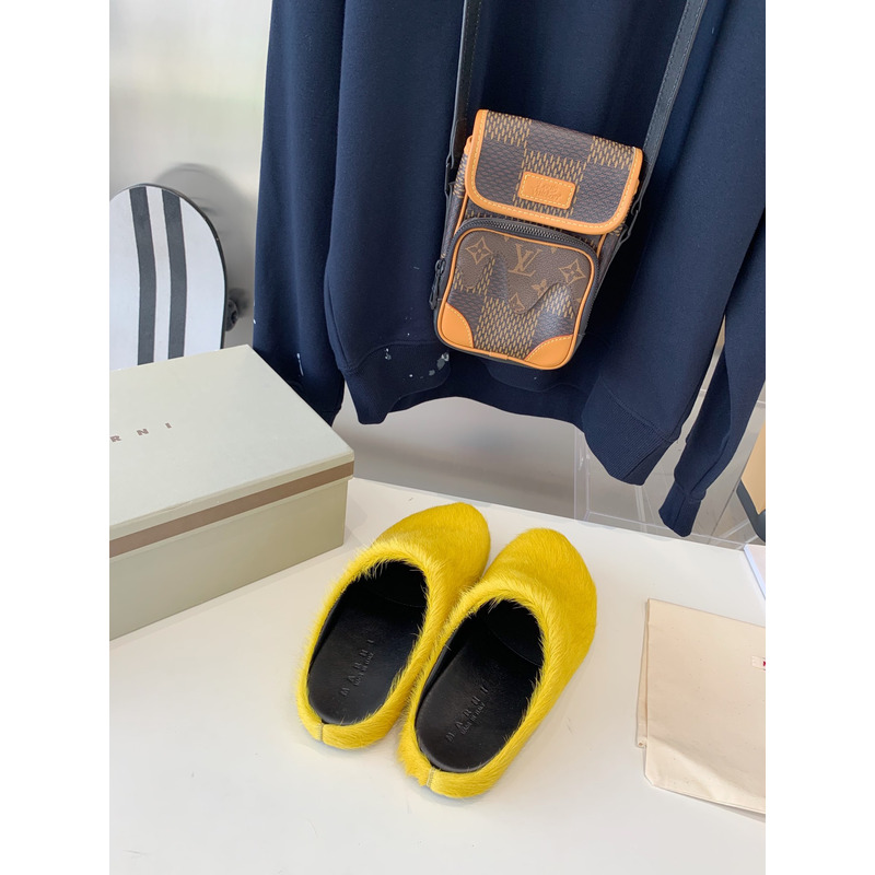 Marni Long Hair Calfskin Fussbett Sabot Yellow