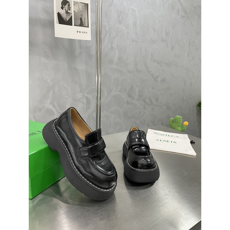 Bo*te*ga ve*ne*ta the bounce loafer black