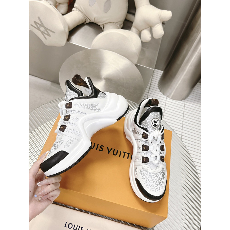 l**is V*t*n lv archlight trainers white/grey