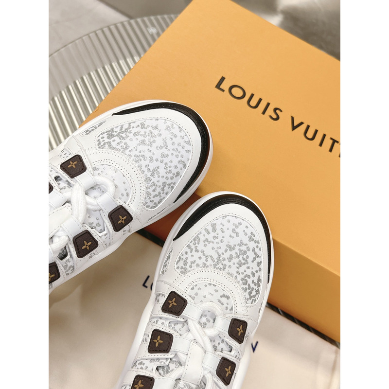 l**is V*t*n lv archlight trainers white/grey