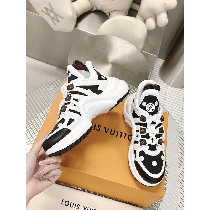 l**is V*t*n lv archlight trainers black/white