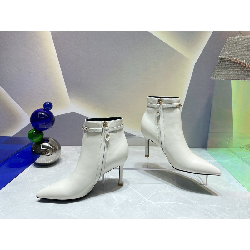 l**is V*t*n signature ankle boot white