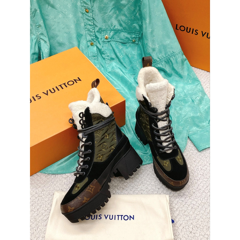 l**is V*t*n laureate monogram platform boots green