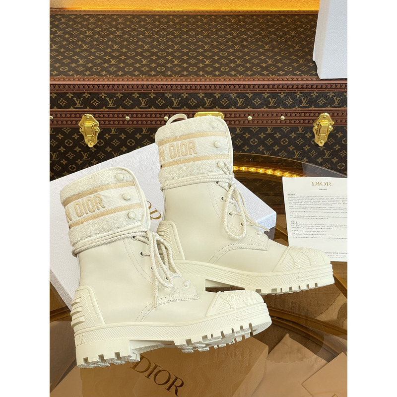 D*or d-major ankle boot white