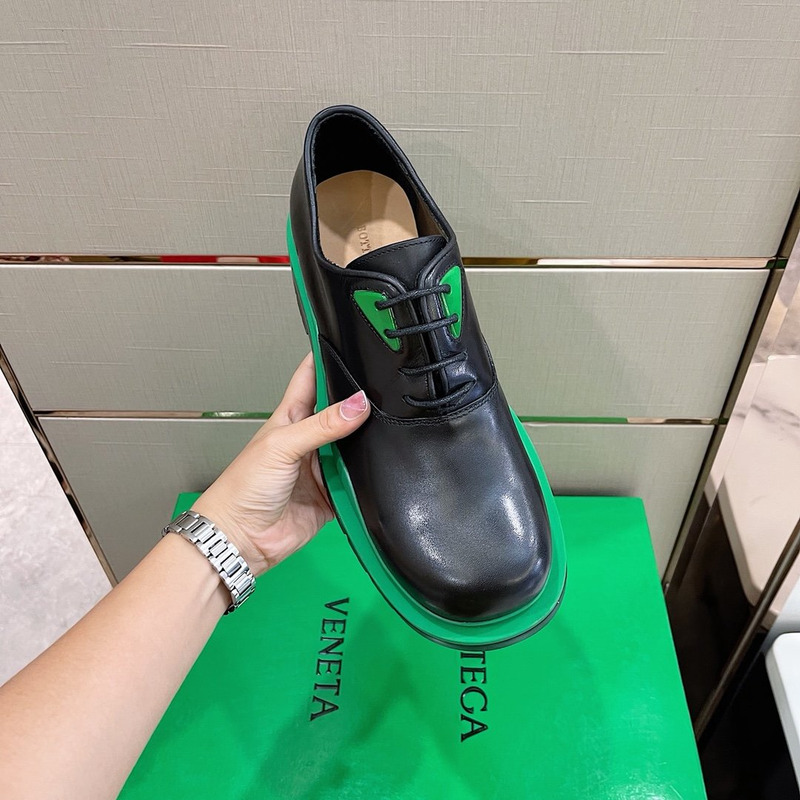 Bo*te*ga ve*ne*ta tire shoes black and green