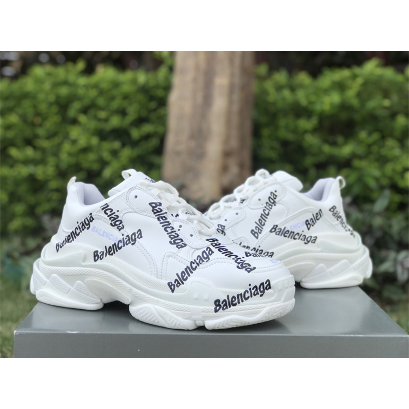 Ba*len*cia*ga triple s logotype trainers in white