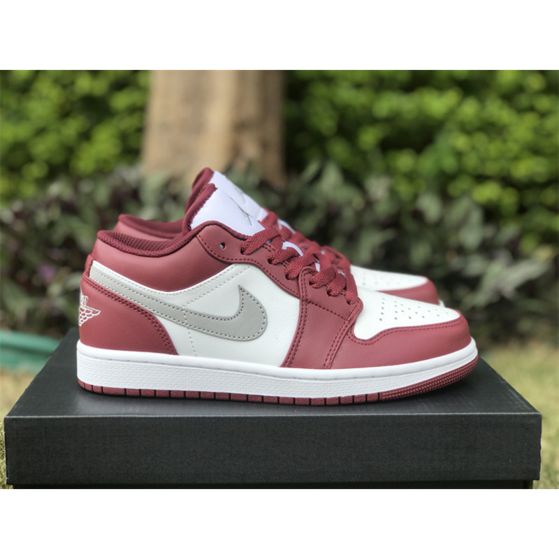 Air Jordan 1 Low "Bordeaux"