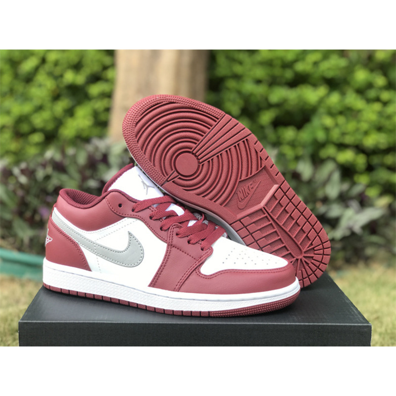 Air Jordan 1 Low "Bordeaux"