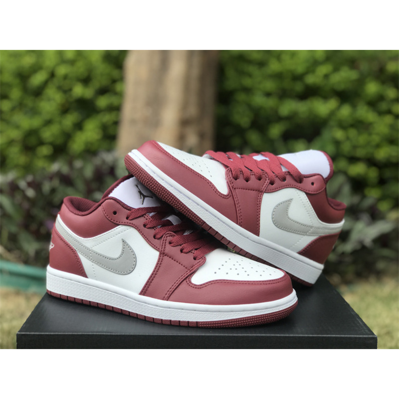 Air Jordan 1 Low "Bordeaux"