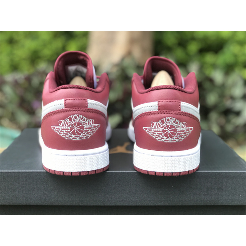 Air Jordan 1 Low "Bordeaux"