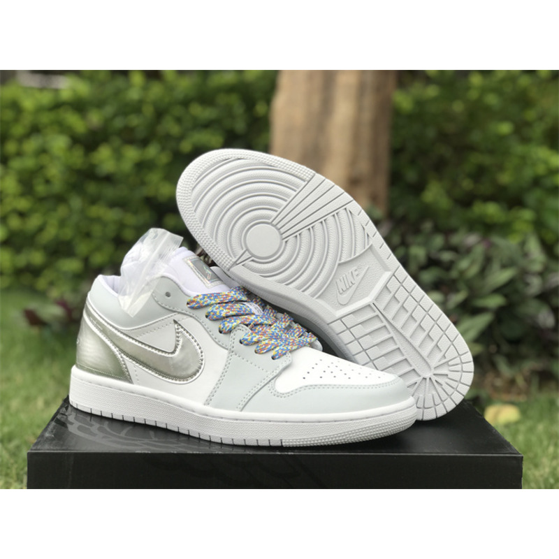 Jordan Jordan 1 Low SE Tear Away Silver