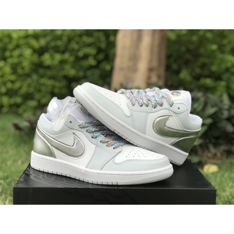 Jordan Jordan 1 Low SE Tear Away Silver