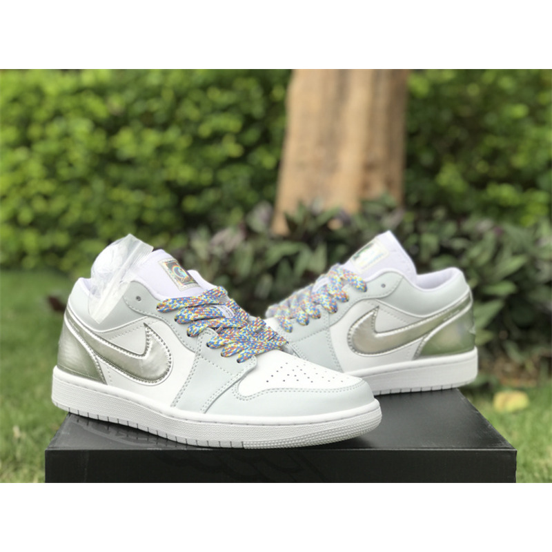 Jordan Jordan 1 Low SE Tear Away Silver