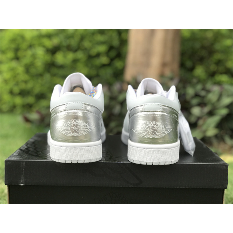 Jordan Jordan 1 Low SE Tear Away Silver