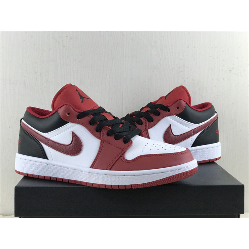 Jordan Air Jordan 1 Low “Chicago Bulls” in Red