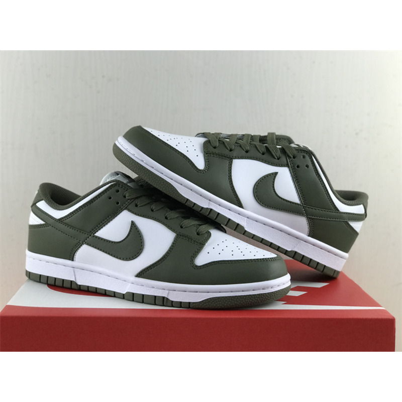 Nike Dunk Low"Medium Olive"