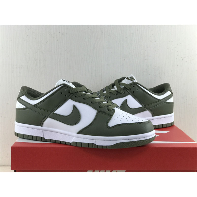 Nike Dunk Low"Medium Olive"