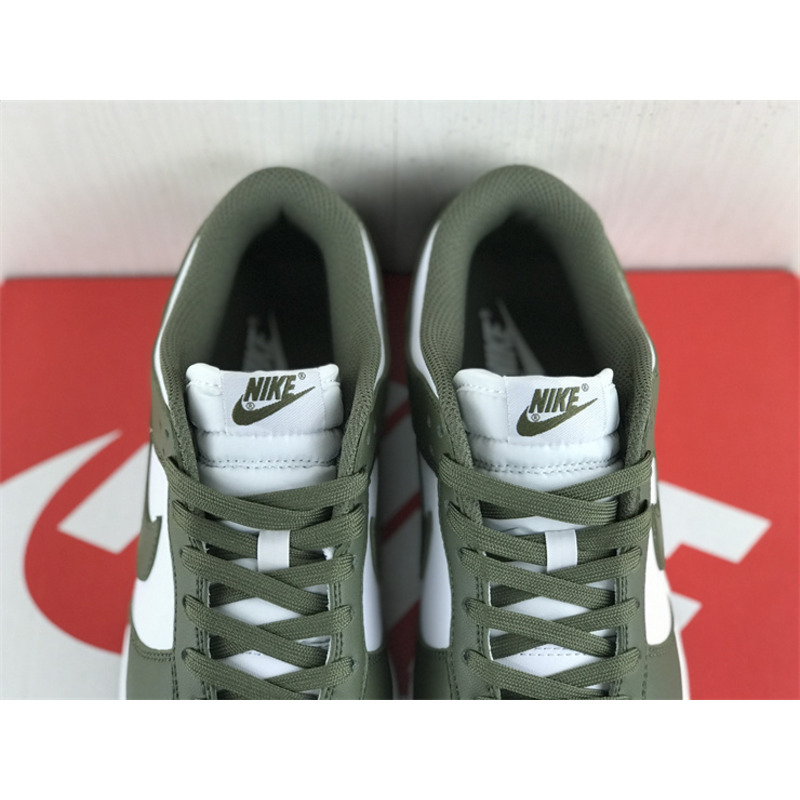 Nike Dunk Low"Medium Olive"