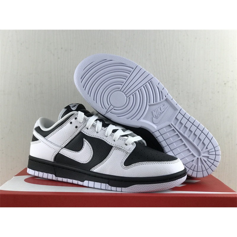 Nike Dunk Low “Reverse Panda” in White&Black