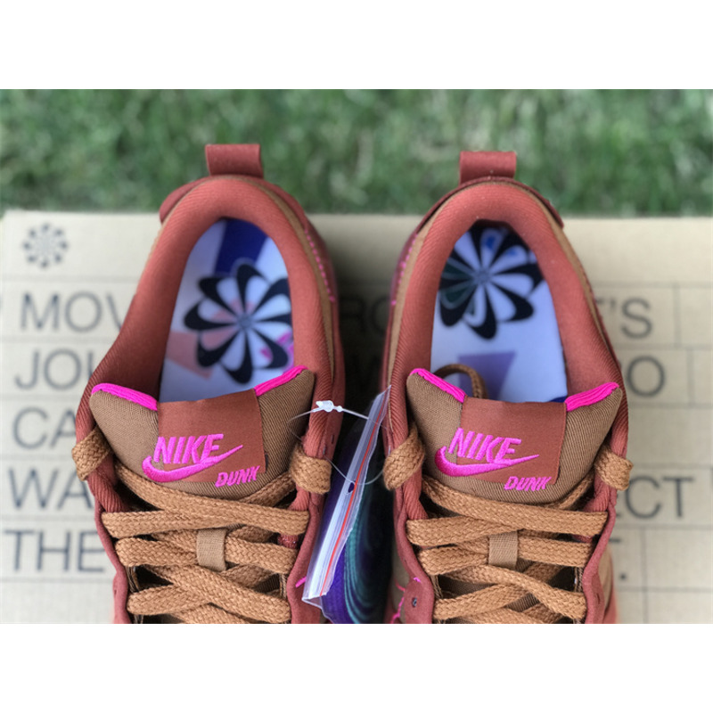 Nike Dunk Low Disrupt 2 in Brown Pink