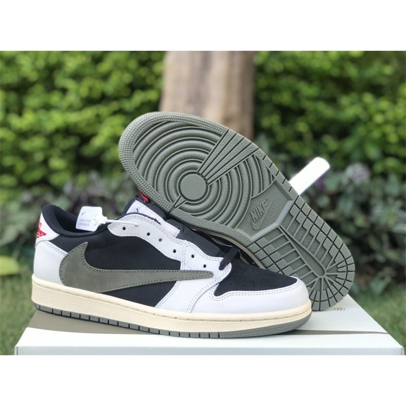 Jordan Travis Scott x Air Jordan 1 Low in Black&Grey