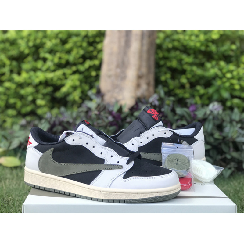 Jordan Travis Scott x Air Jordan 1 Low in Black&Grey