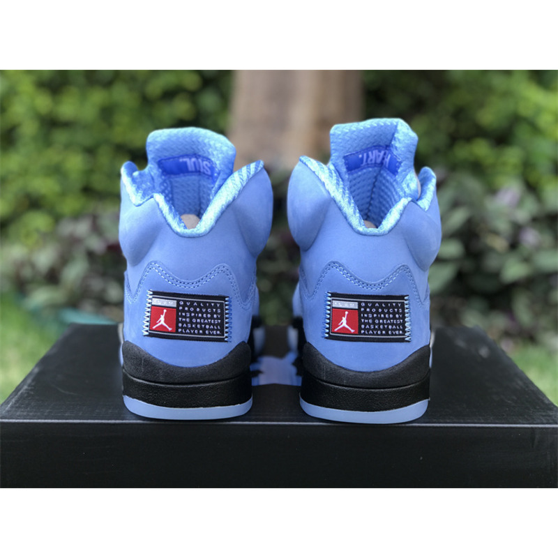 Jordan Air Jordan 5 "UNC" in Blue