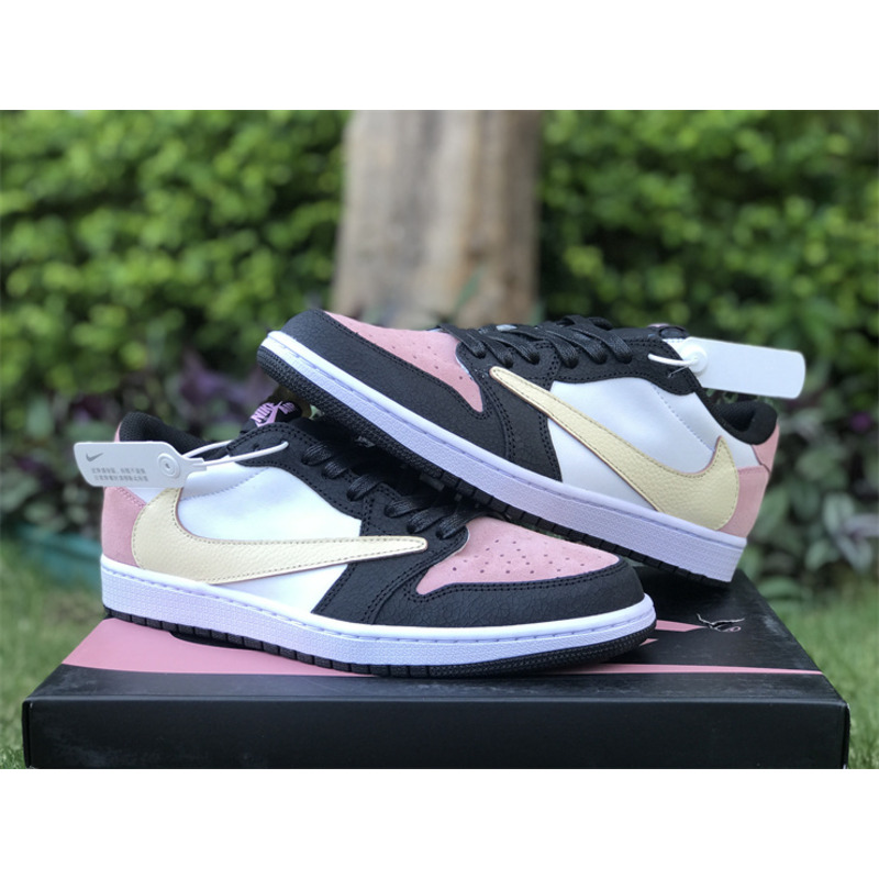 Jordan Low OG x Travis Scott Reverse Mocha in Pink