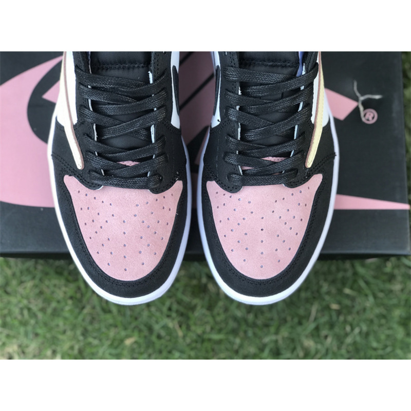 Jordan Low OG x Travis Scott Reverse Mocha in Pink