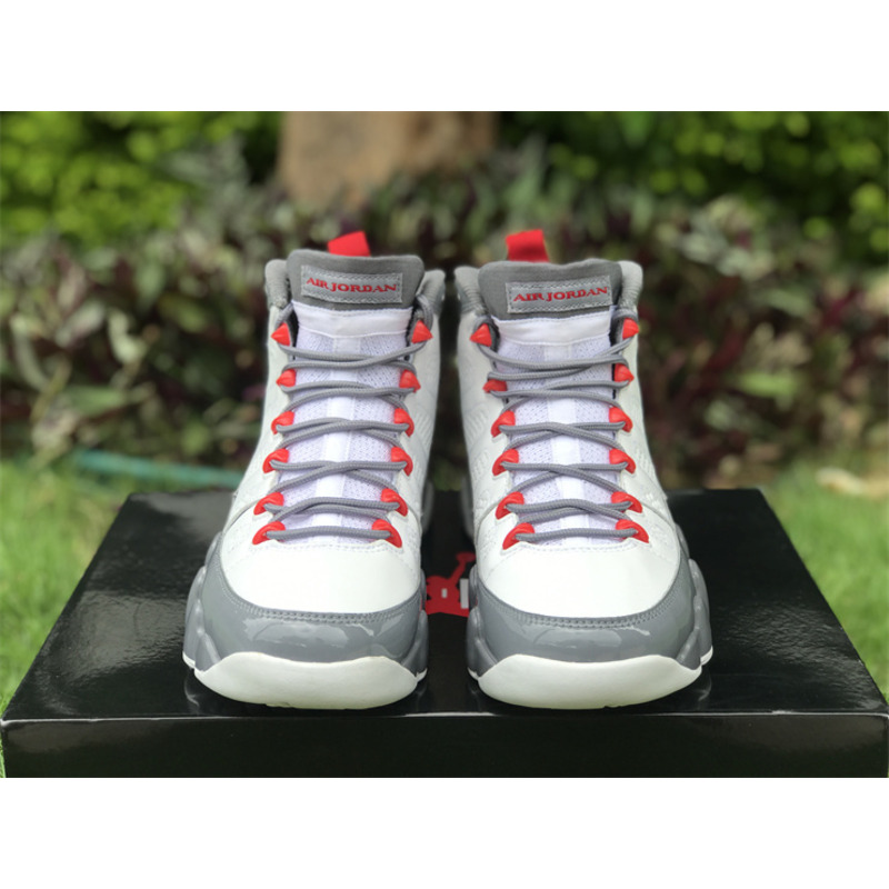 Jordan Air Jordan 9 "Fire Red"